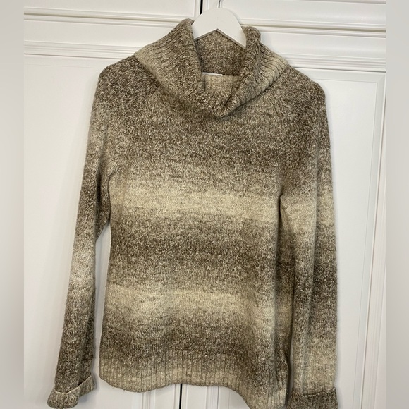 EUC Women’s Columbia Size Large Cowl Neck Sweater in Broad Horizontal Stripes - Picture 4 of 9